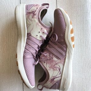 NIKE FREE TR 7